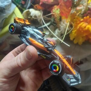 Bburago 1:43 die-cast model McLaren MCL60 Formula 1 car  British Grand Prix